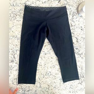 Lululemon reversible cropped pants size 10